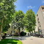 Town Center With Balcony *