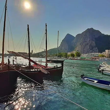 Town Center With Balcony Apartment