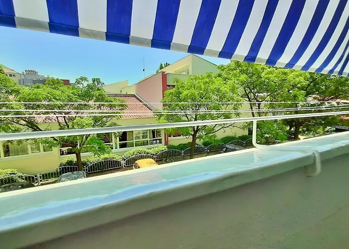 Town Center With Balcony Apartment Omiš